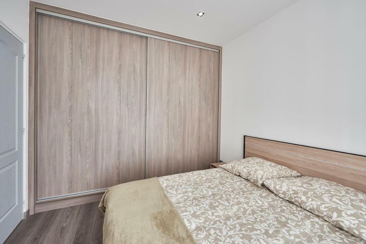 A L'Ombre Du Pin "1" - Ground-Floor T3 Near Disneyland And Paris, 1-6 Guests Le Pin  Bagian luar foto